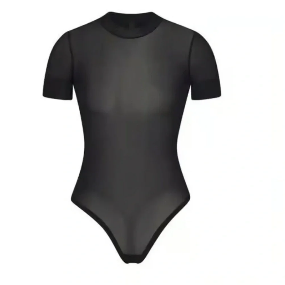 SKIMS Summer Mesh T Shirt Thong Bodysuit Size Large Onyx - Picture 1 of 6